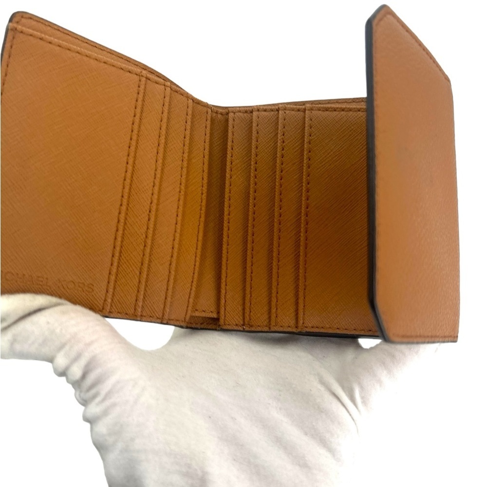 MK trifold wallet - Picture 9 of 10